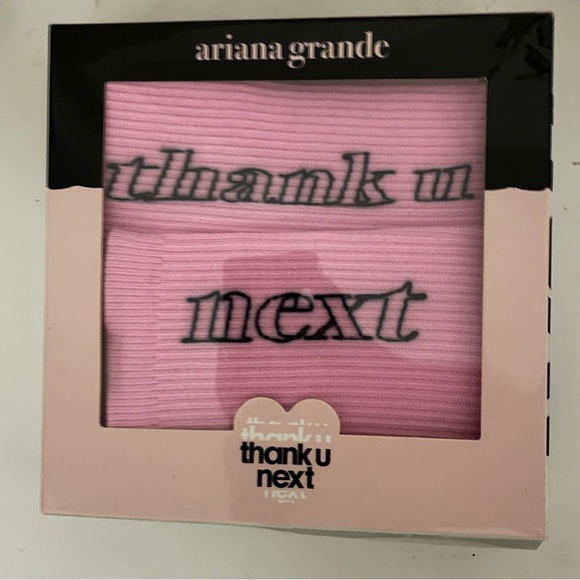 Rare limited edition Ariana grande TYN socks - Picture 2 of 4